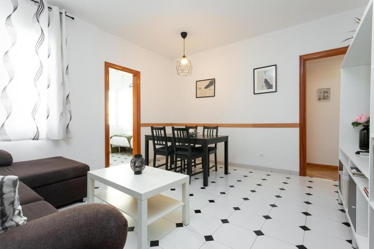 Click&Flat Fira Castelao Apartment L'Hospitalet de Llobregat Exterior photo